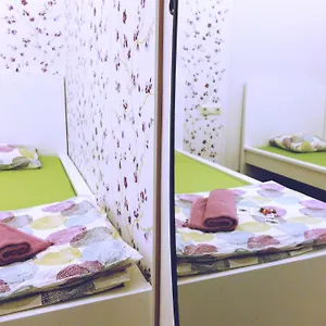 بيت شباب فابريزيو بيتيت